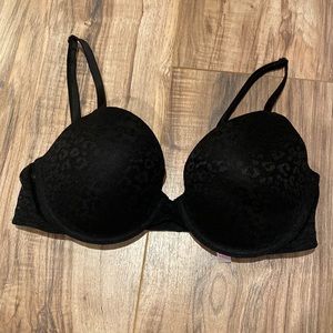 Victoria’s Secret black leopard bra